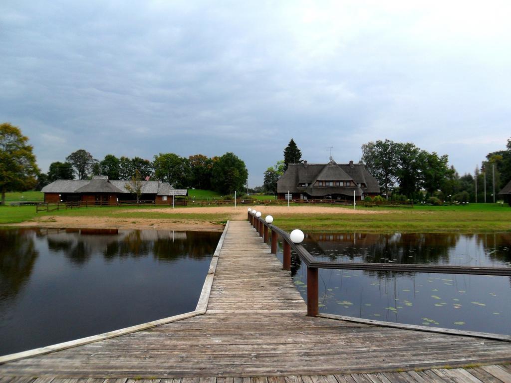 Vonadzini Hotell Stāmeriena Exteriör bild